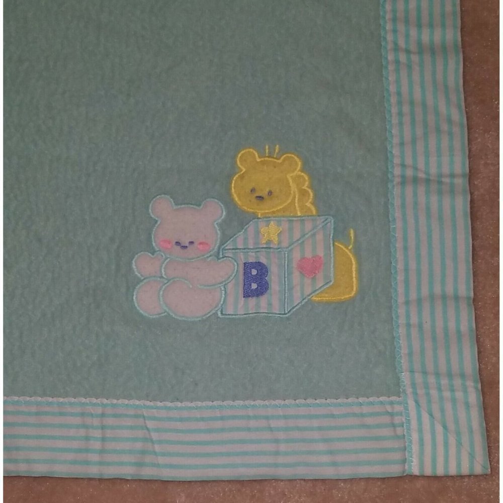 VTG Cuddle Time Baby Blanket Giraffe Teddy Bear Block Blue Stripes Acrylic AS IS